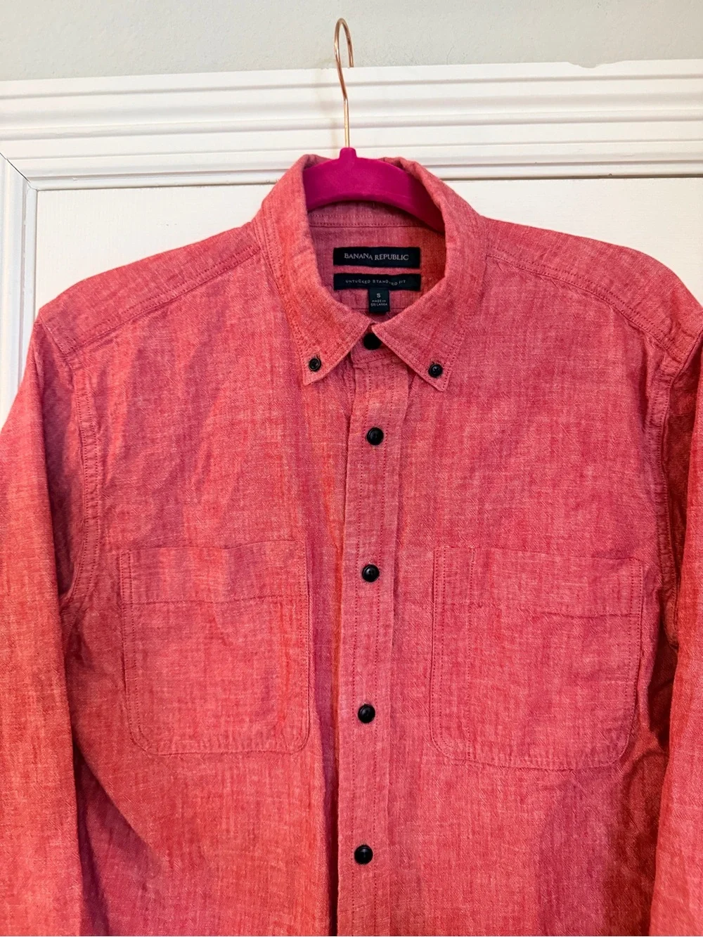 Banana Republic Red Heather Long-Sleeve Button-Down Shirt